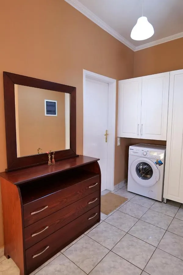 Kosta Apartments Sarande
